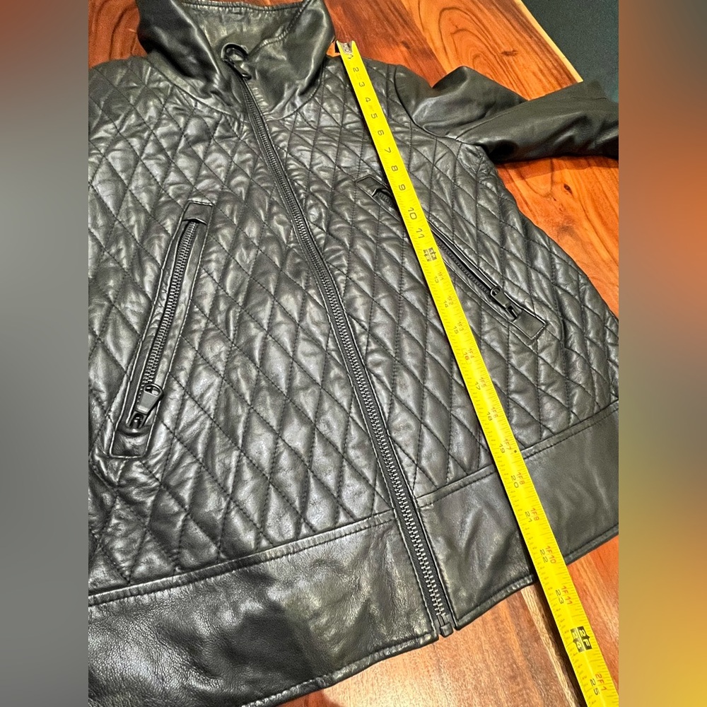 100% Leather Quilted Jacket - Picture 5 of 7